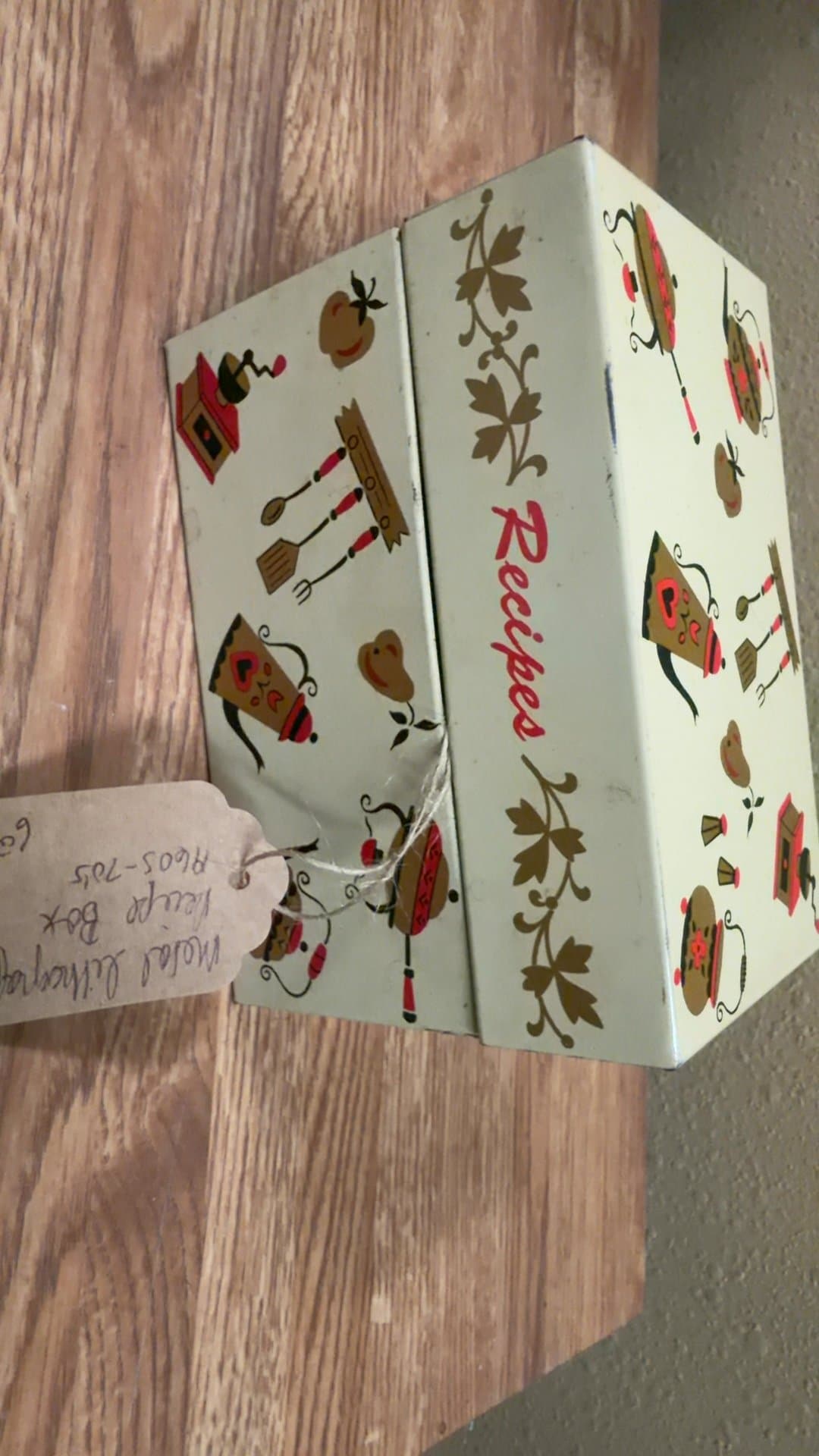Vintage Metal Recipe Box - Image 1