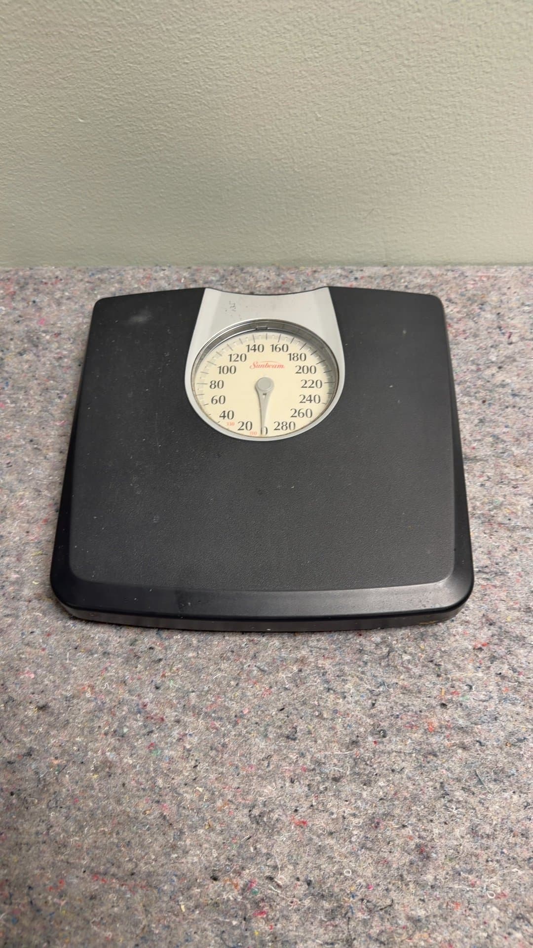 Sunbeam Mechanical Bathroom Scale - Image 1
