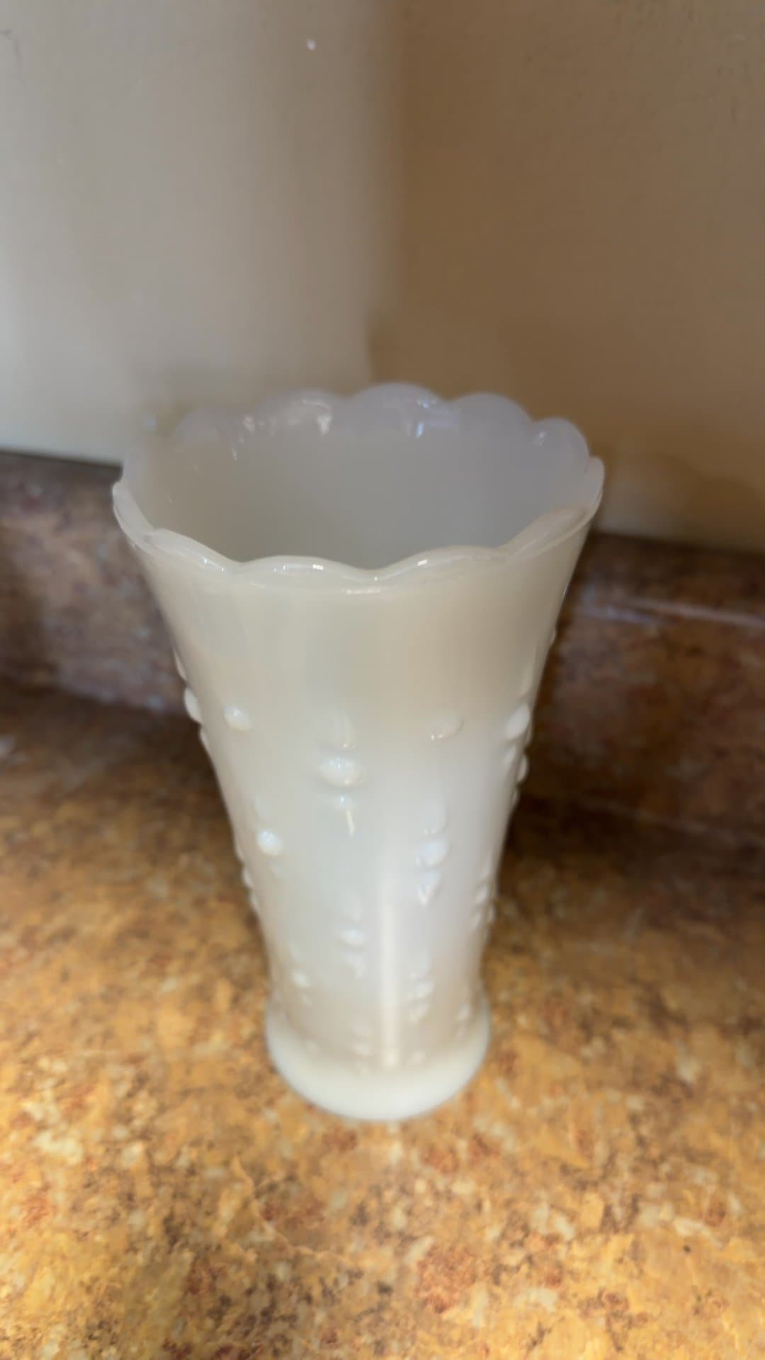 Anchor Hocking Milk Glass Vase in Teardrop and Pearl pattern - Image 1