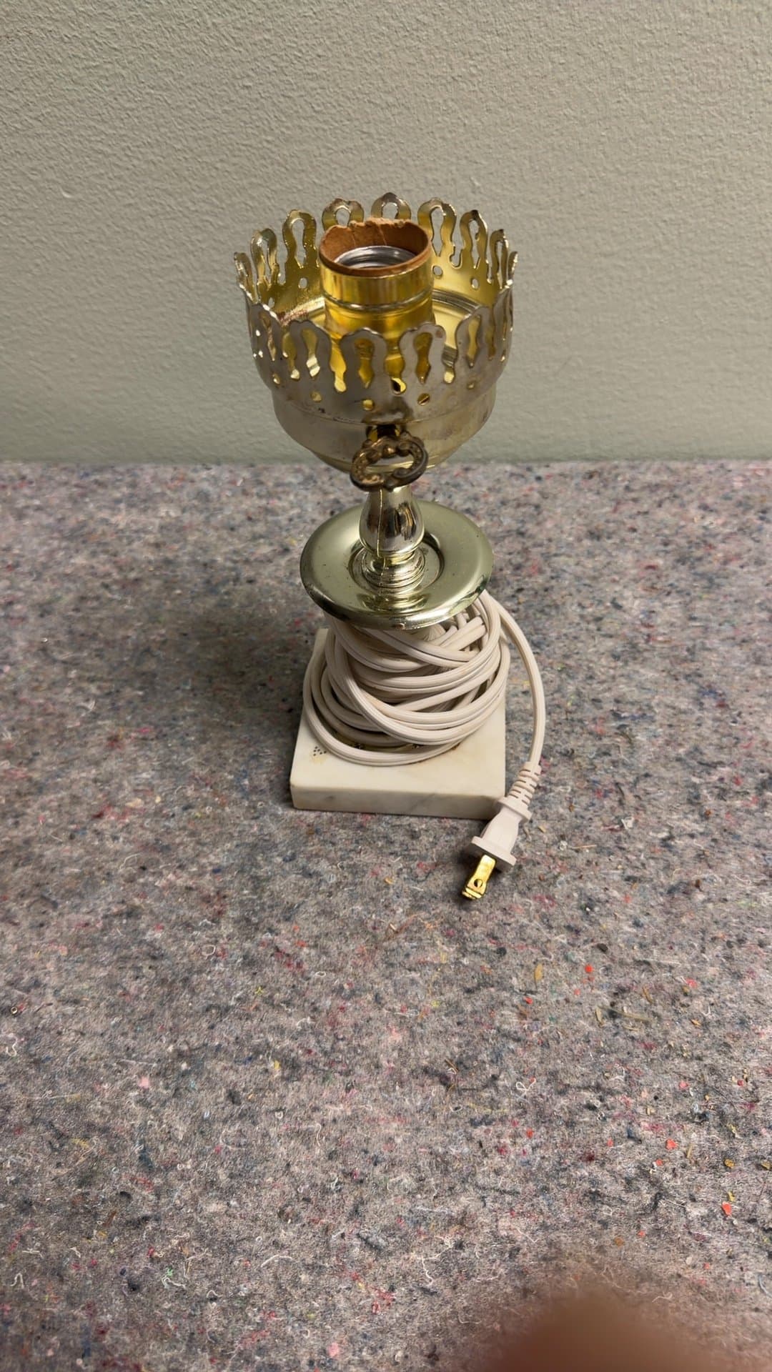 Vintage Electric Lamp Base - Image 1