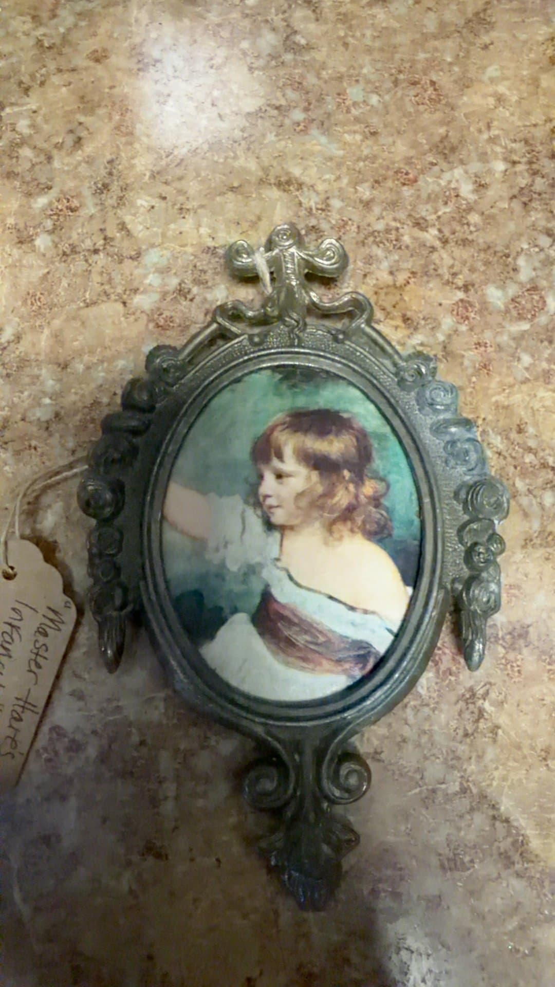 Vintage Italian Brass Oval Frame with Master Hare Print - Image 1