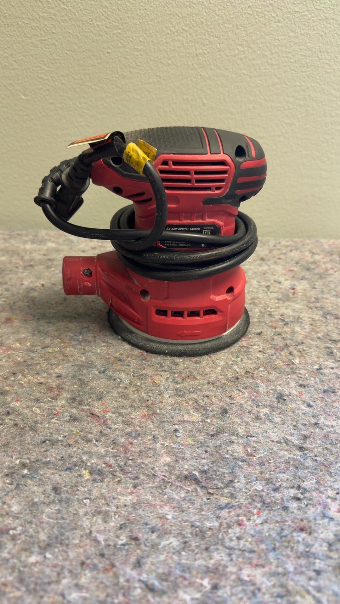 Hyper Tough 2.5-Amp Orbital Sander - Image 1