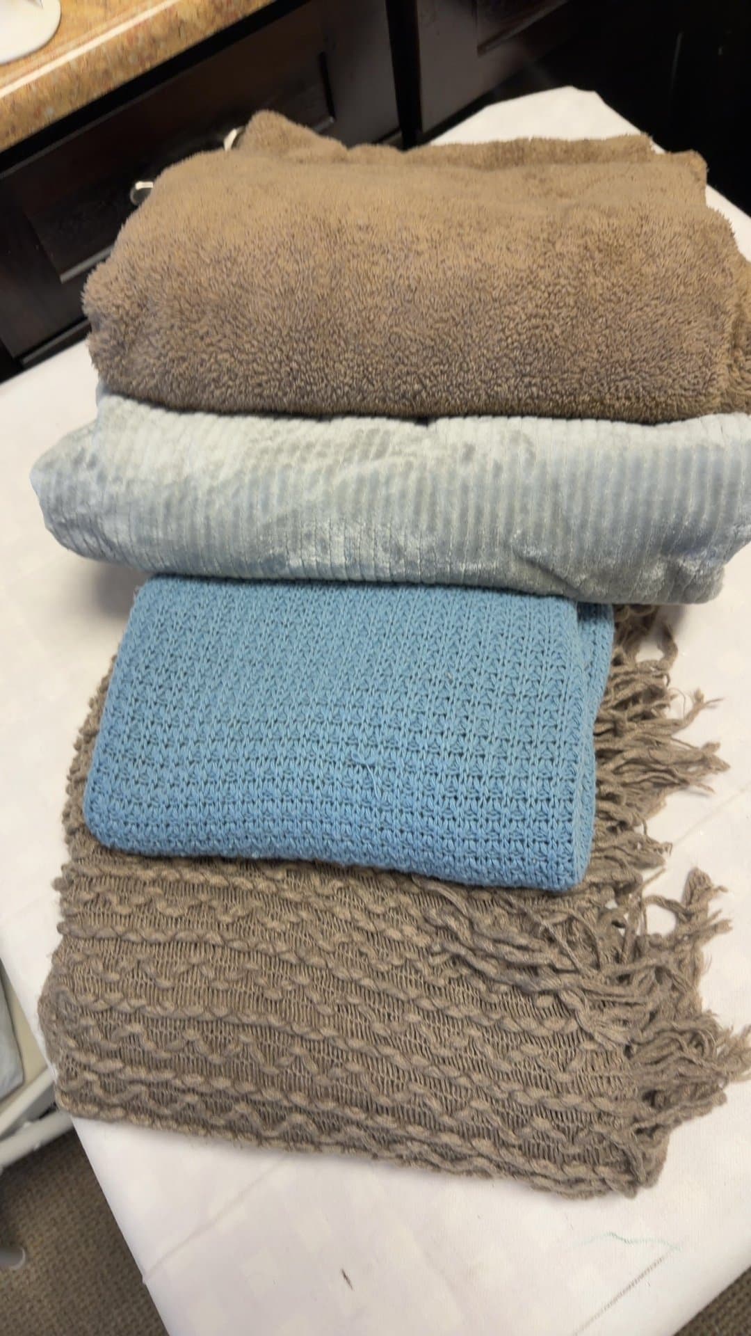Assorted Woolen and Knitted Blankets - Image 1