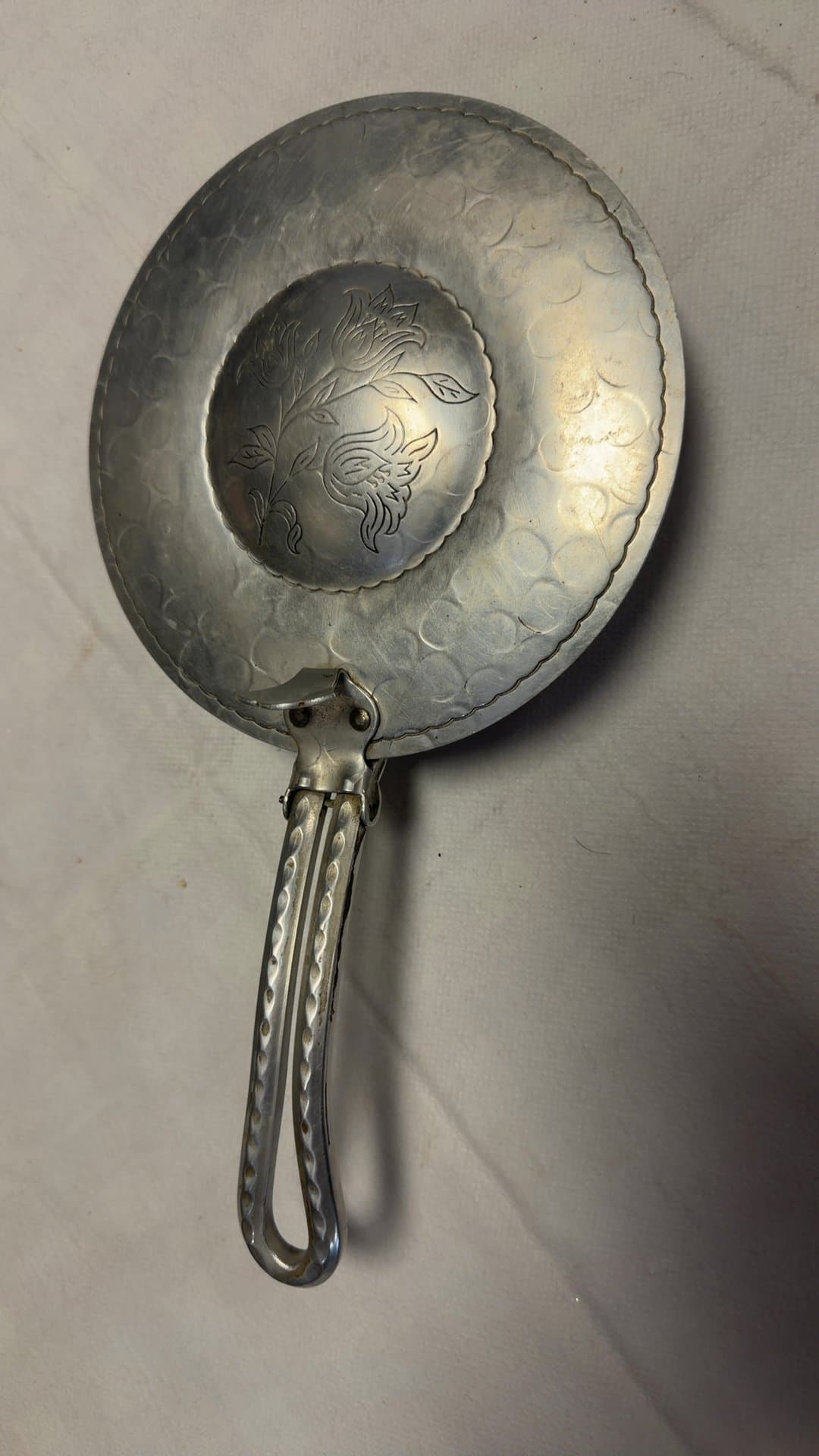 Vintage Aluminum Folding Frying Pan - Image 1