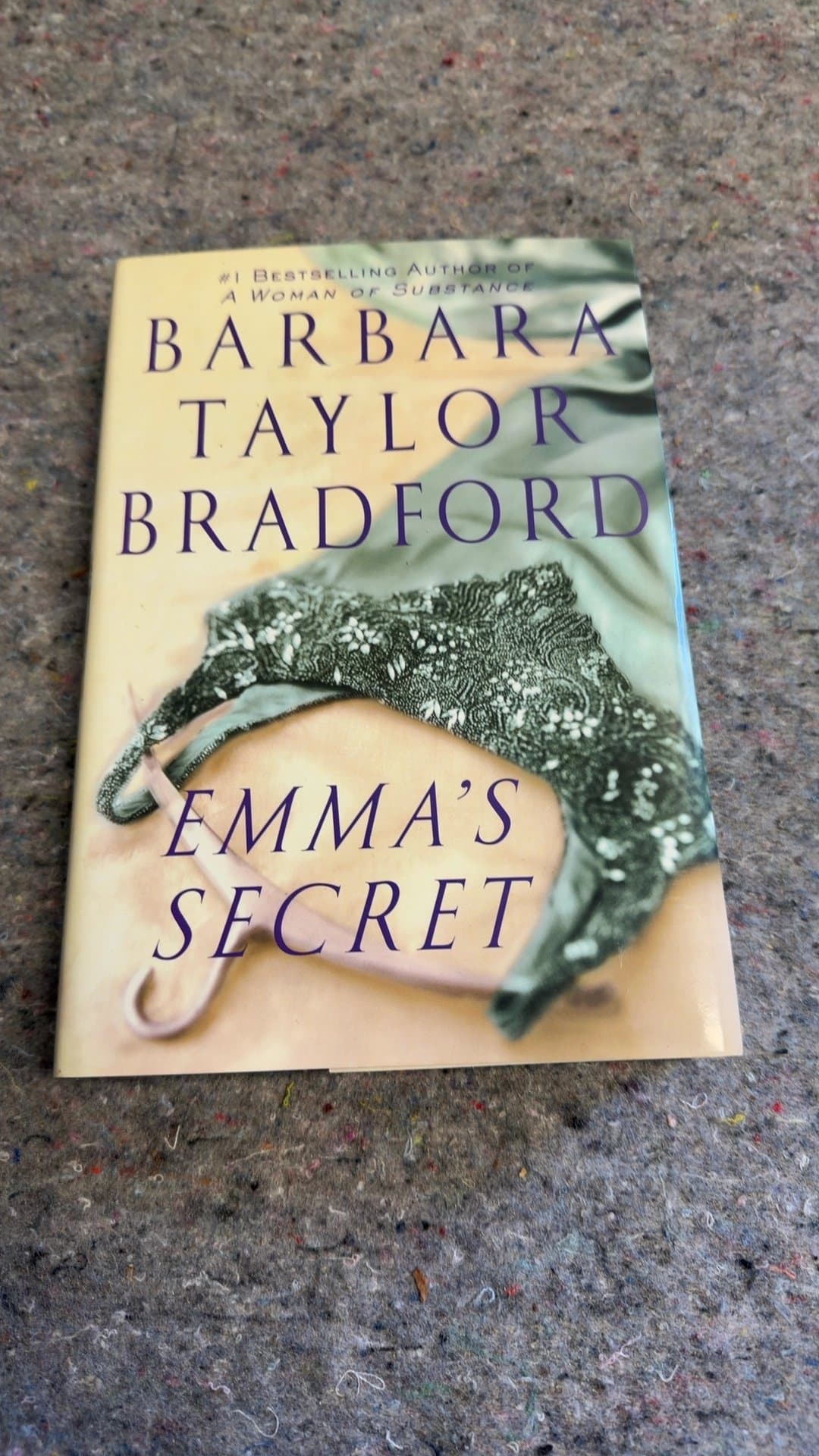Emma's Secret by Barbara Taylor Bradford - Image 1