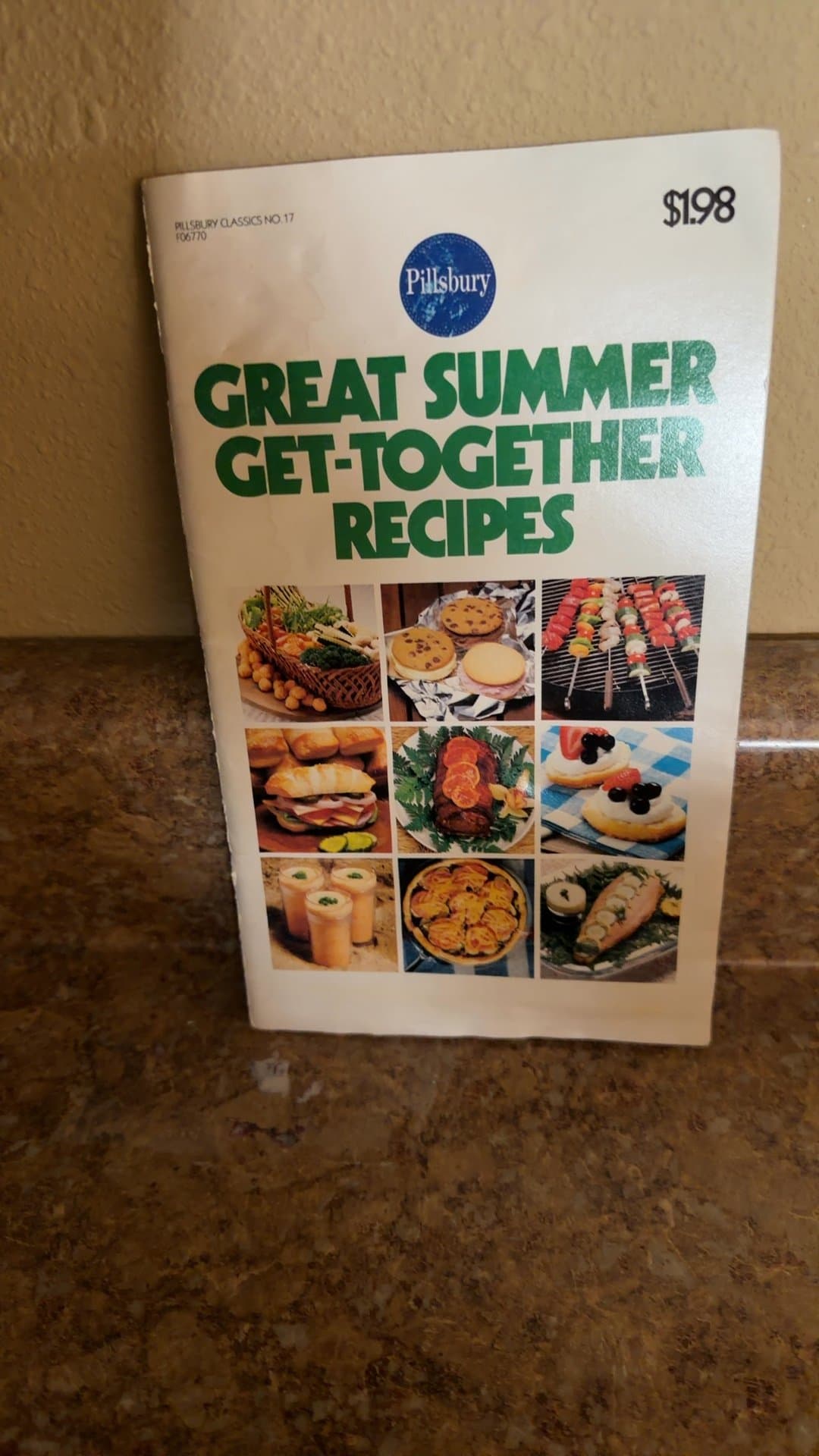 Pillsbury Great Summer Get-Together Recipes Booklet - Image 1