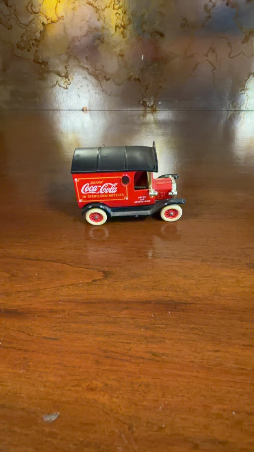 Days Gone Coca-Cola Delivery Van Diecast Model - Image 1