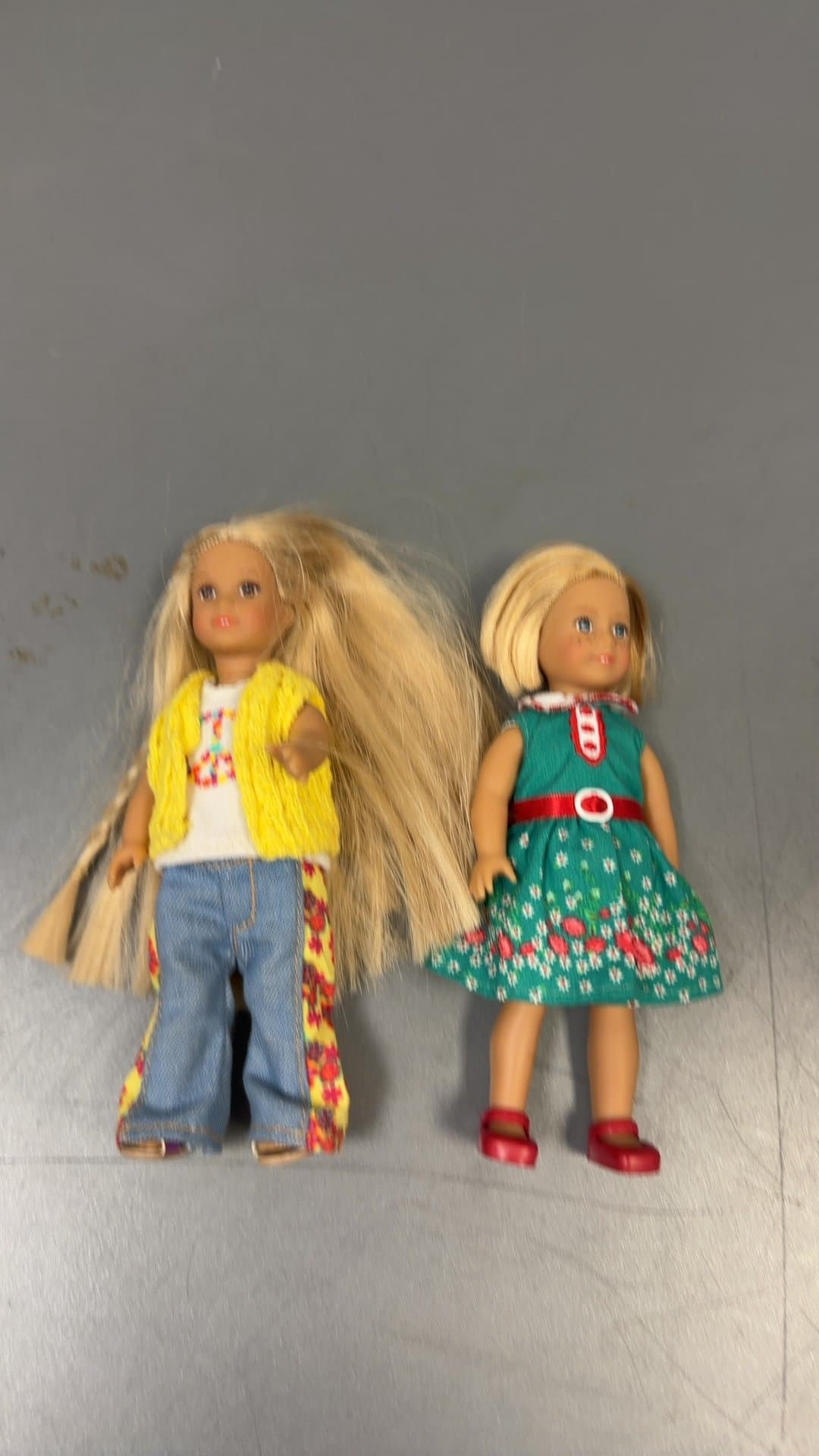 American Girl Mini Dolls Lot - Kit Kittredge and Julie Albright - Image 1