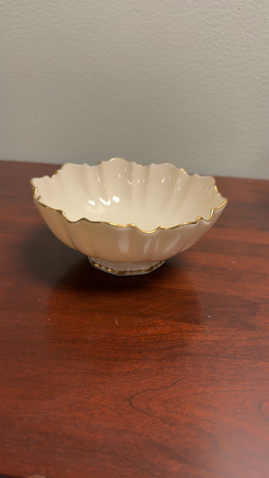 Lenox Scalloped Porcelain Bowl with Gold Trim - Image 1