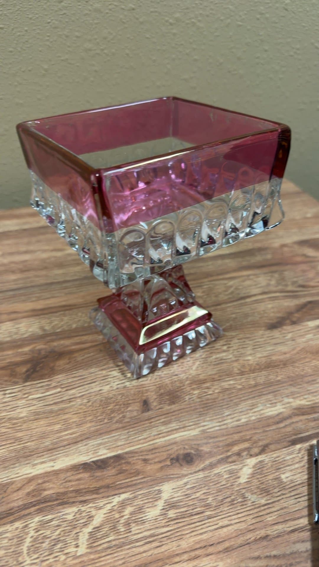 Westmoreland Ruby Flash square wedding box base - Image 1