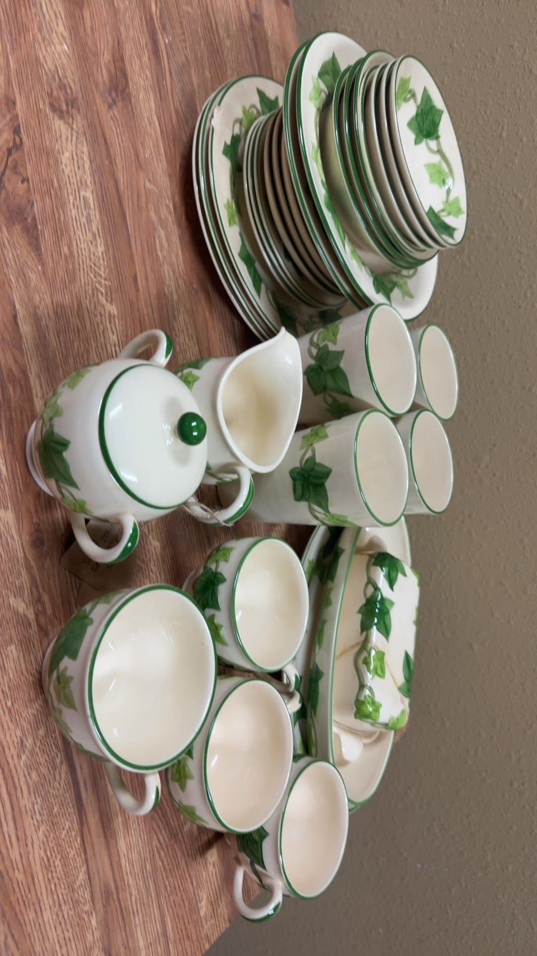 1950s Franciscan Ware Ivy Pattern Dishware Set - Image 1