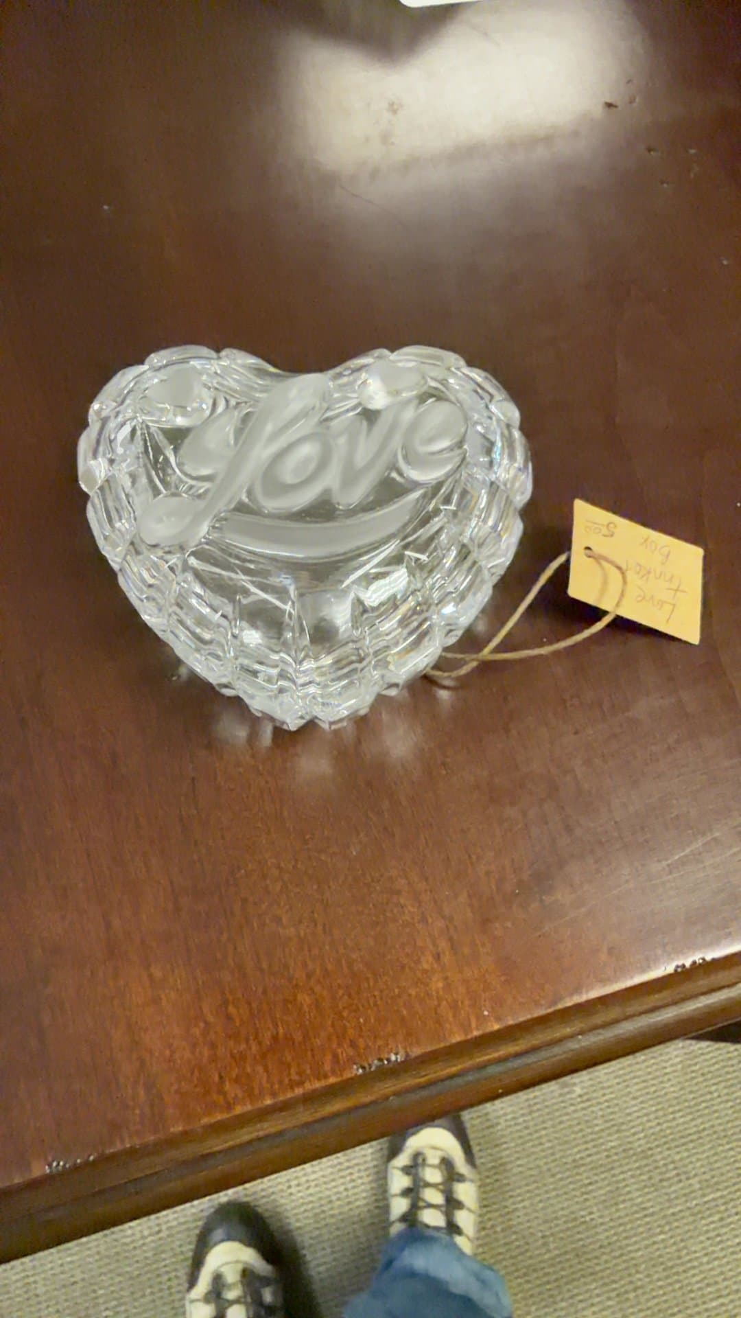 Heart-Shaped Glass Trinket Box with 'Love' Inscription - Image 1