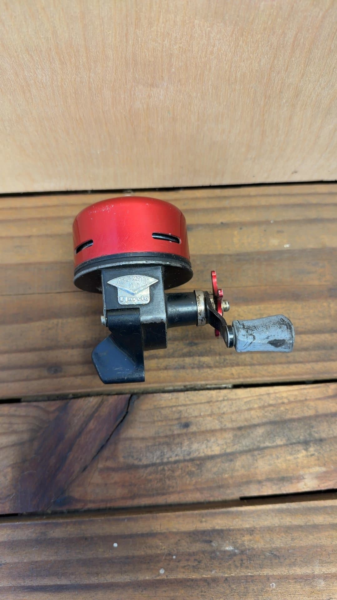 Vintage Abu-Matic 170 Fishing Reel - Image 1
