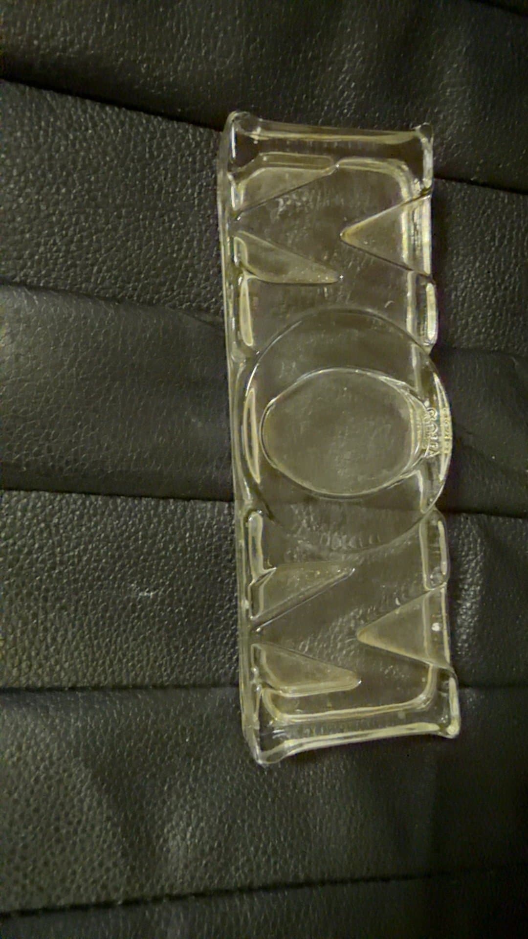 Clear Glass Paperweight says "Mom" - Image 1