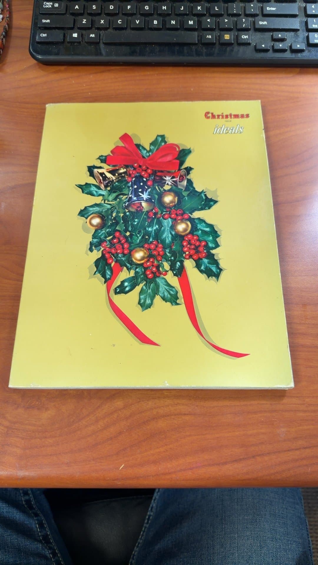 Christmas Ideals Magazine - Image 1