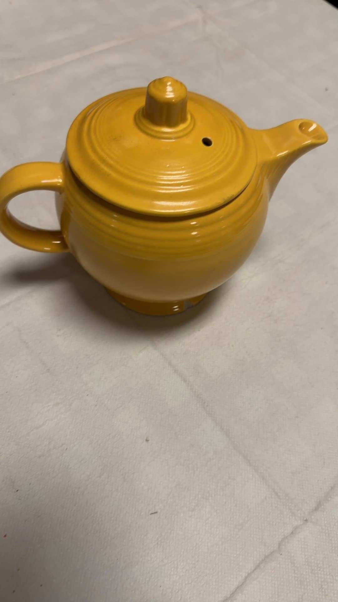 Fiesta ware Yellow Ceramic Teapot- chipped - Image 1