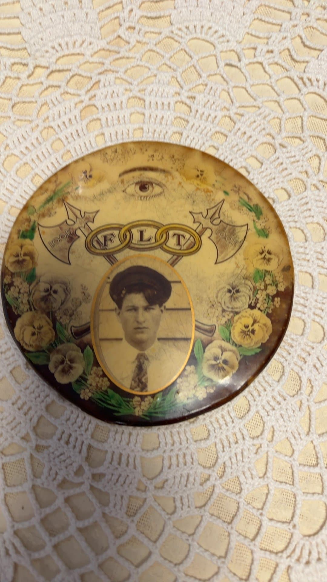 Vintage IOOF FLT Decorative Tin - Image 1