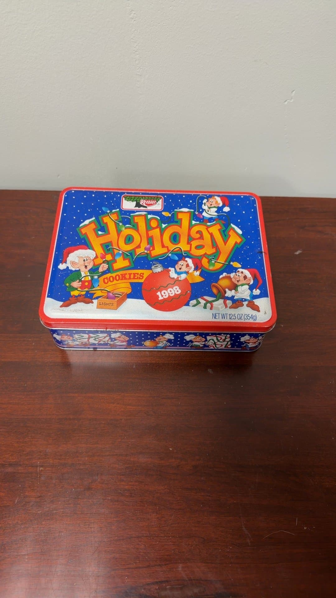 1998 Keebler Holiday Cookies Tin - Image 1