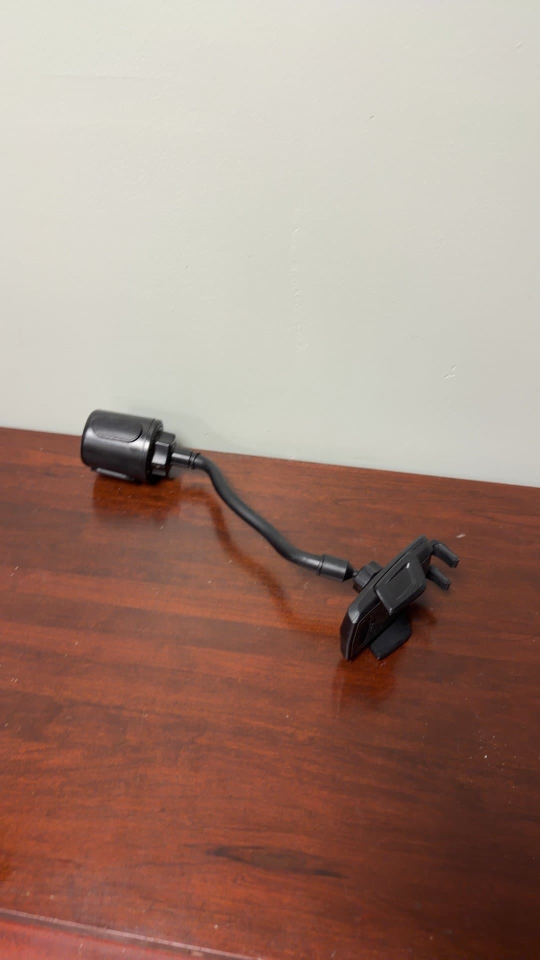 Universal Car Phone Mount - Image 1