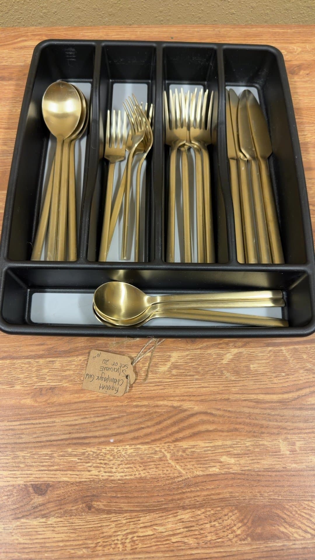 Figmint Champagne Gold Silverware Set of 20 - Image 1