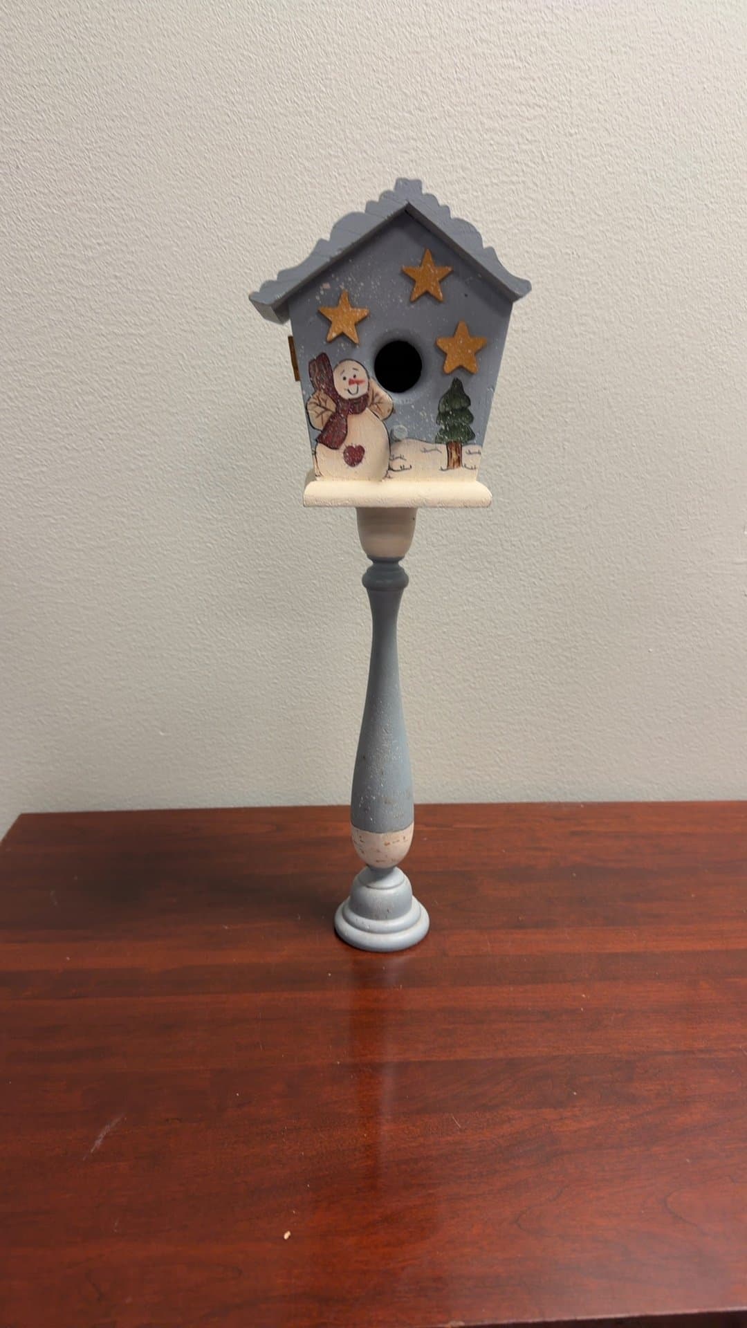 Decorative Snowman Birdhouse on Stand - Image 1