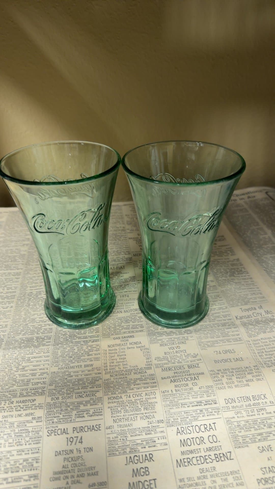 Coca-Cola Vintage Glass Set - Image 1