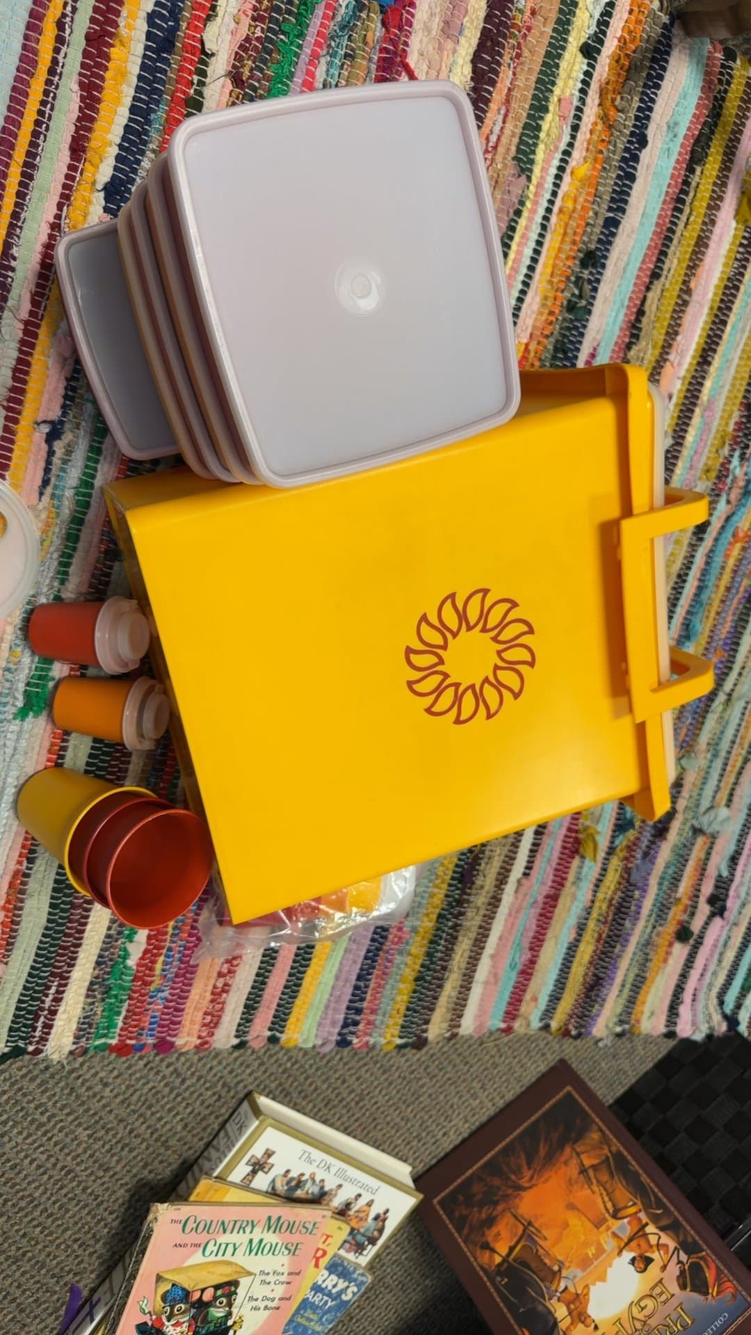 Vintage Tupperware Picnic Set - Image 1