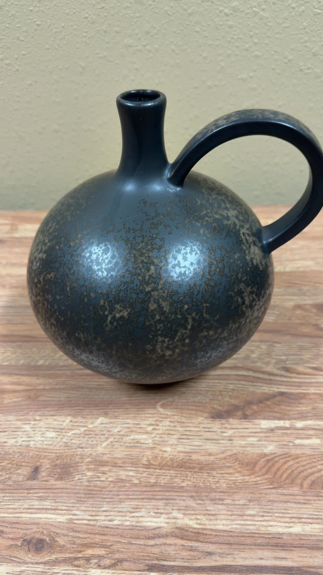 Vintage Ceramic Teapot - Image 1
