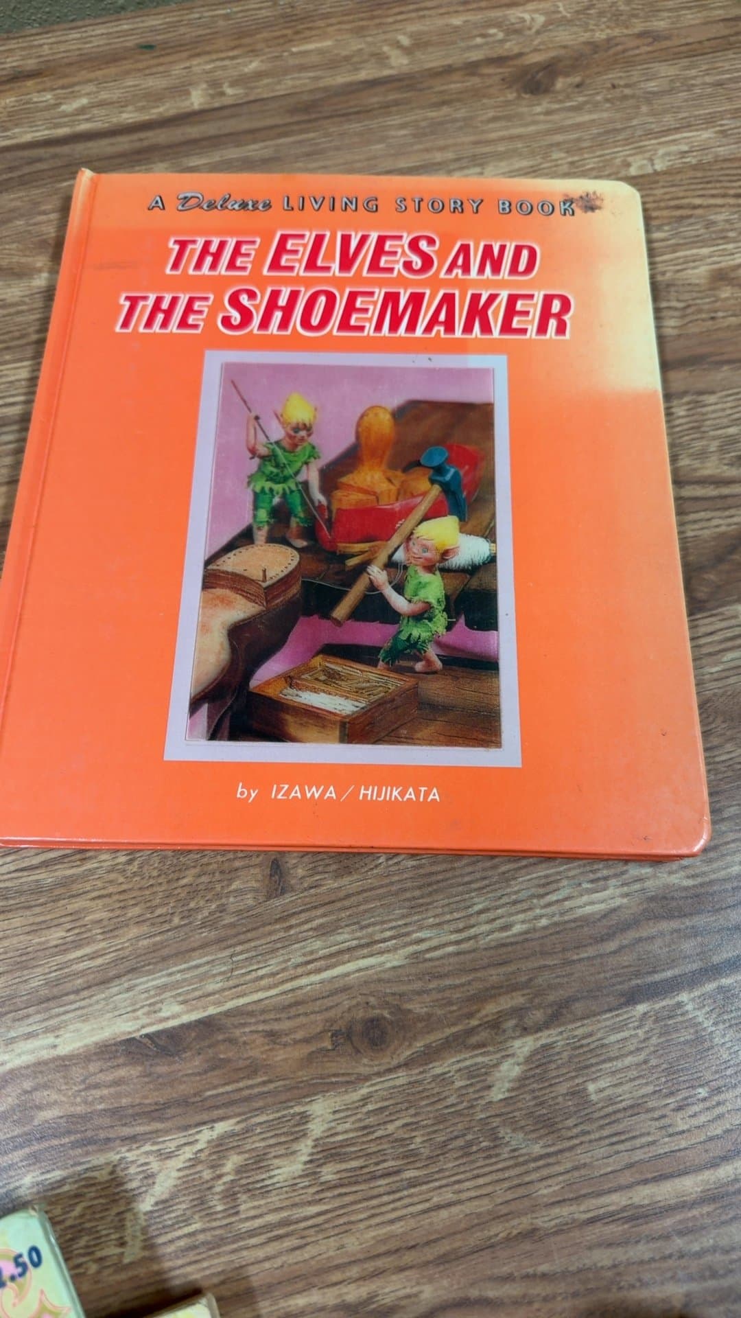 The Elves and the Shoemaker - A Deluxe Living Story Book - Image 1