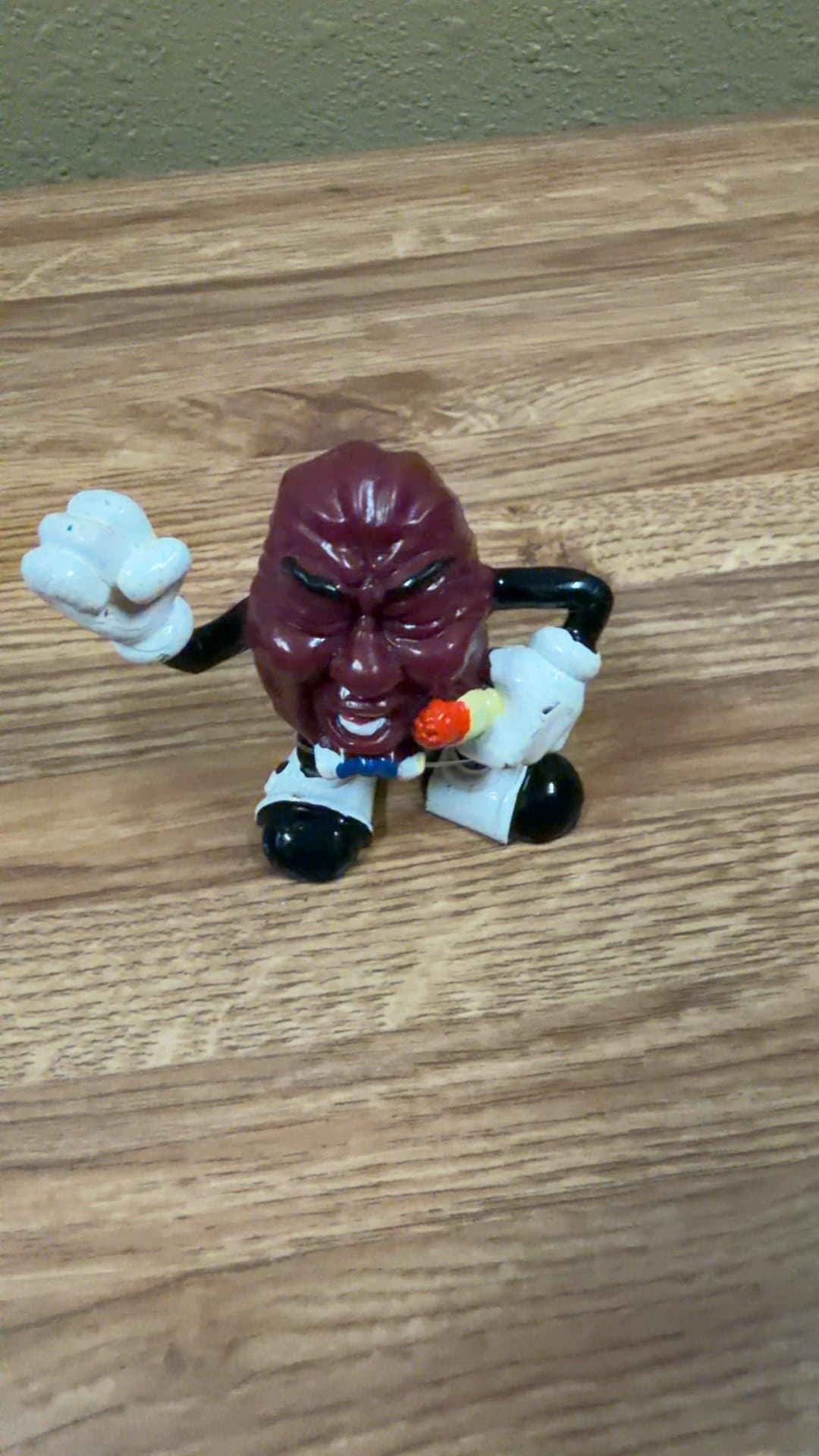 California Raisins Figurine - Image 1