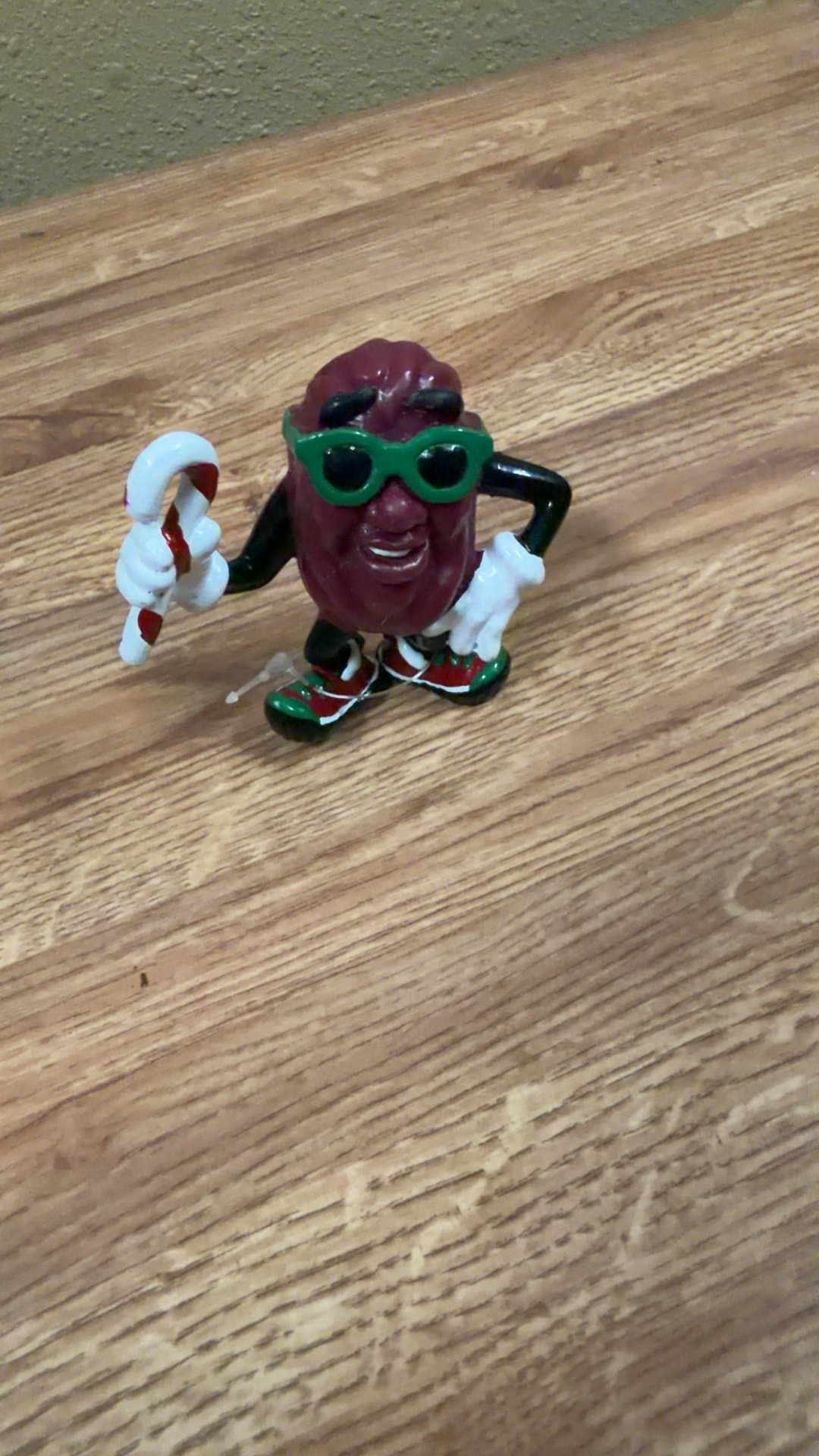 California Raisins Figurine with Candy Cane - Image 1