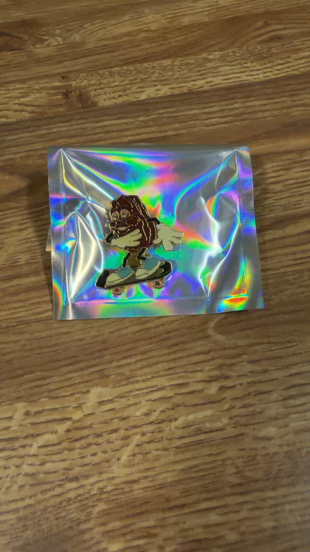 Skateboarding California Raisin Enamel Pin - Image 1