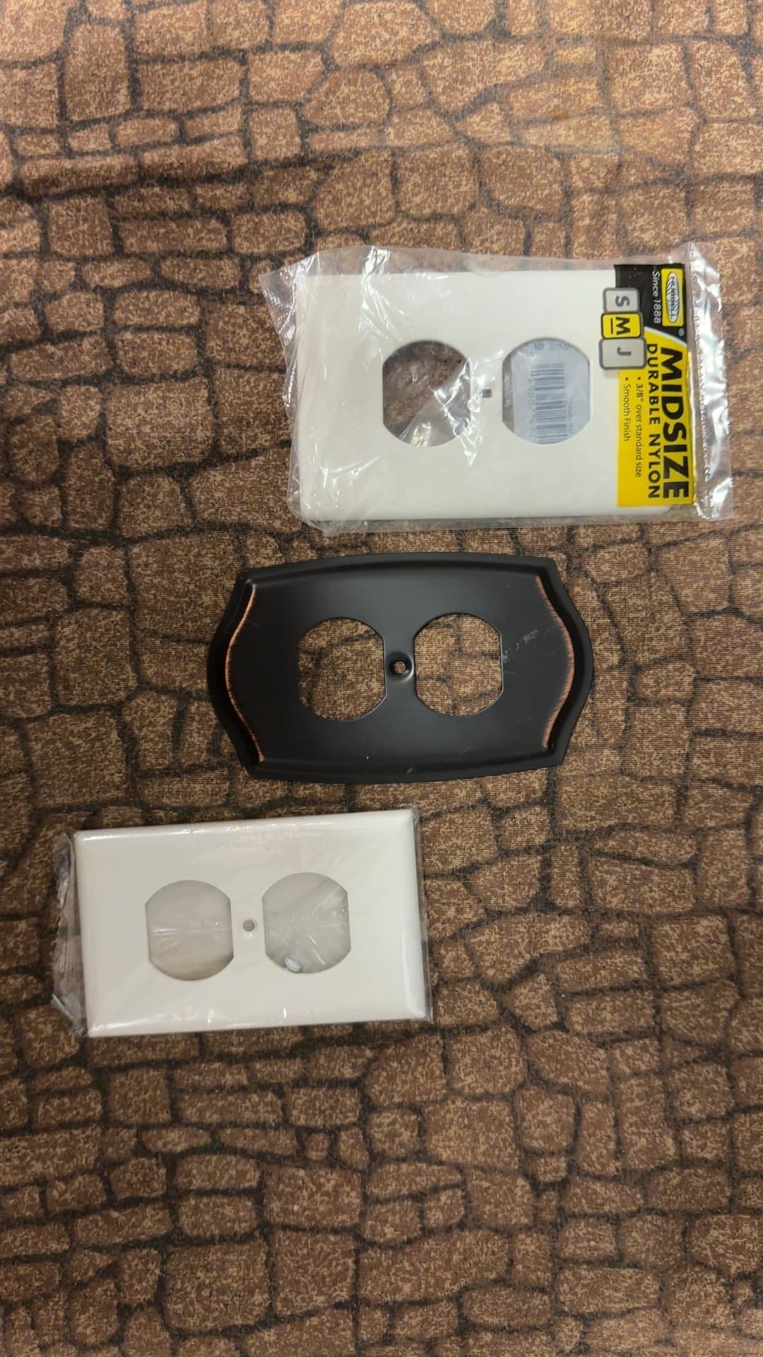 Outlet Cover Plates Set - Image 1
