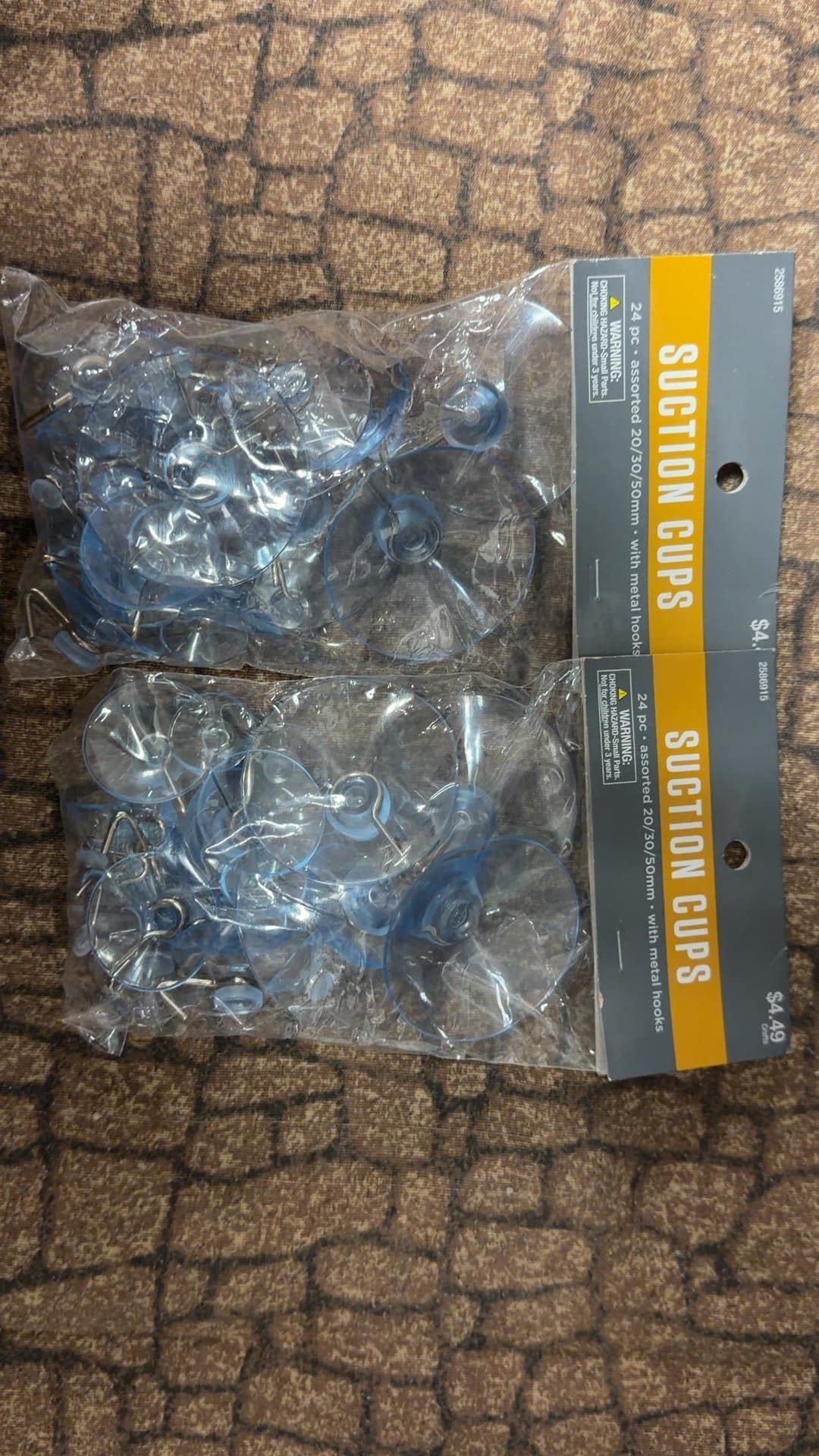 Assorted Suction Cups with Metal Hooks - Image 1