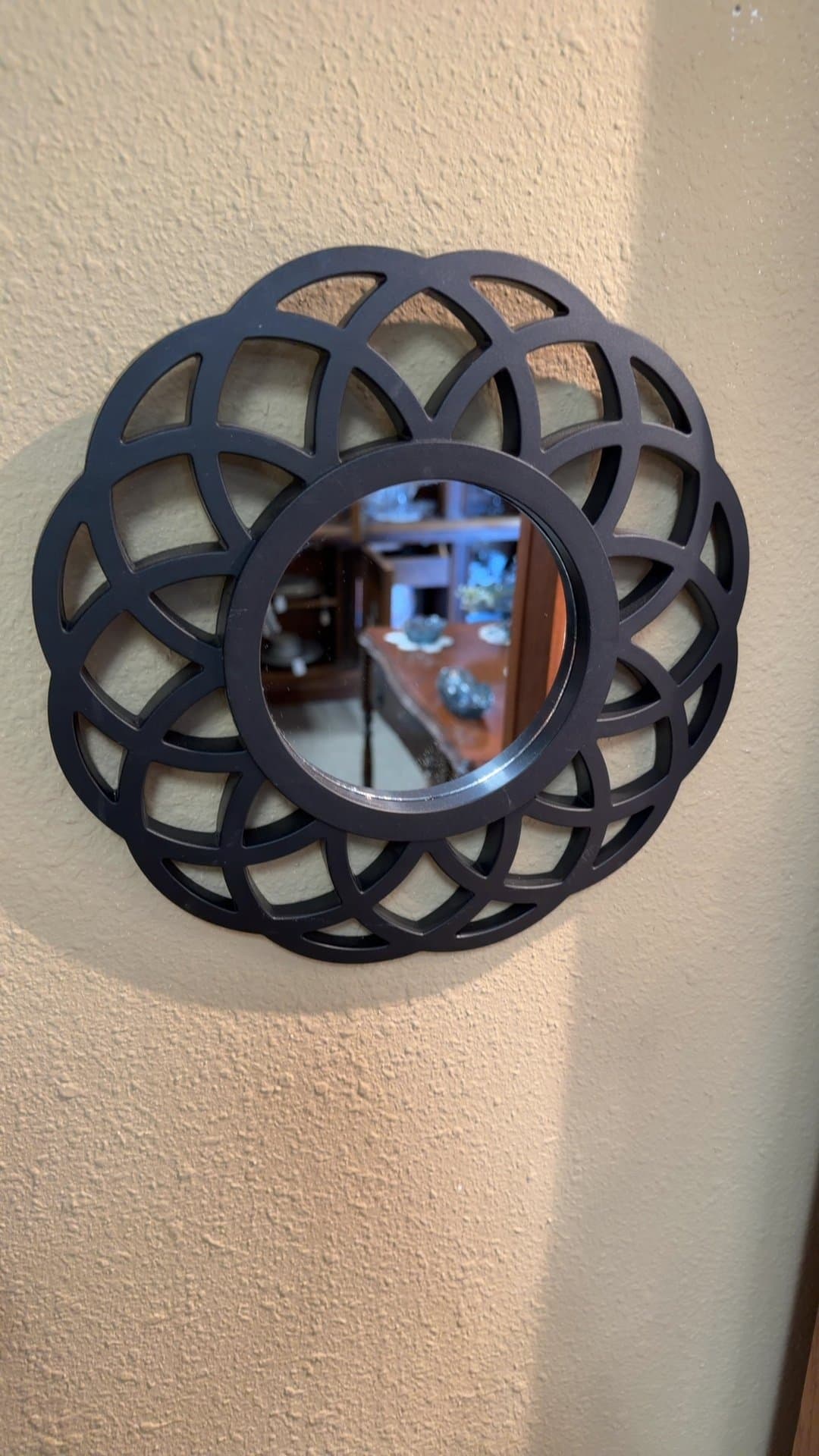 Decorative Wall Mirror with Geometric Frame - Image 1