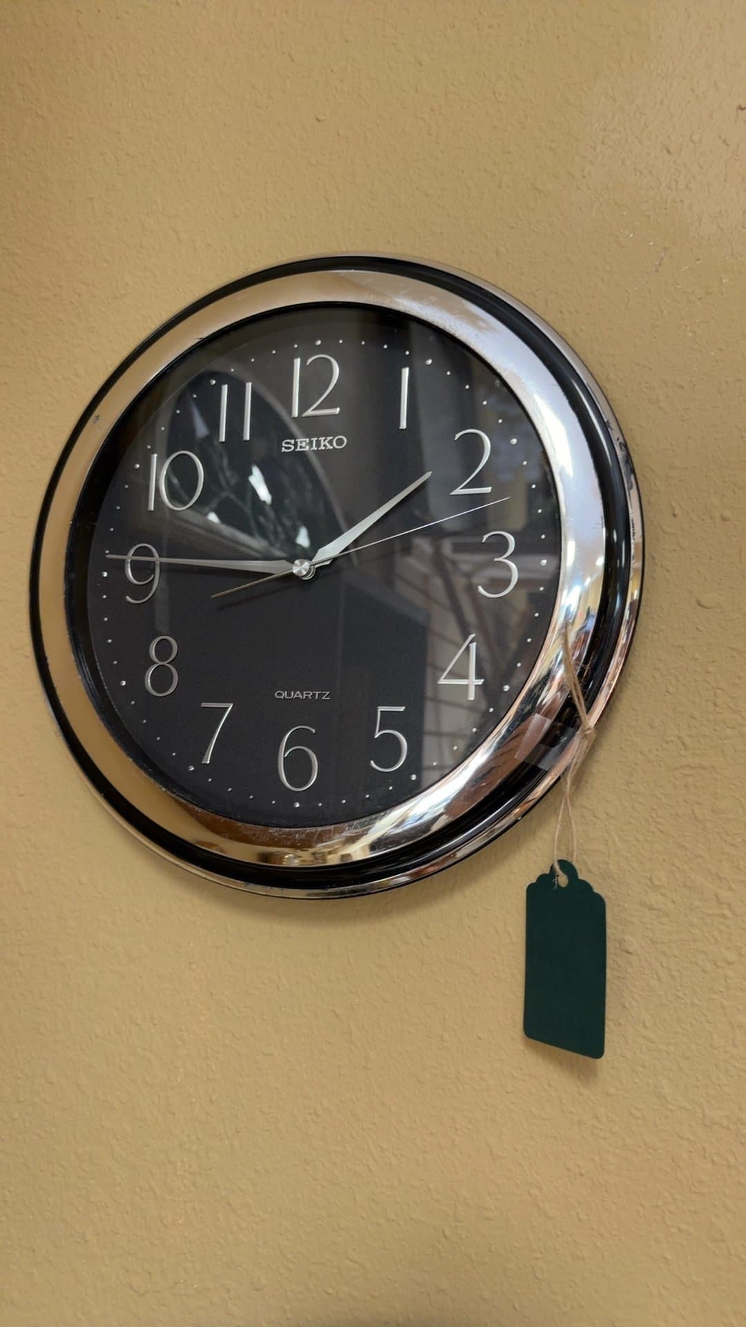 Seiko Quartz Wall Clock - Image 1
