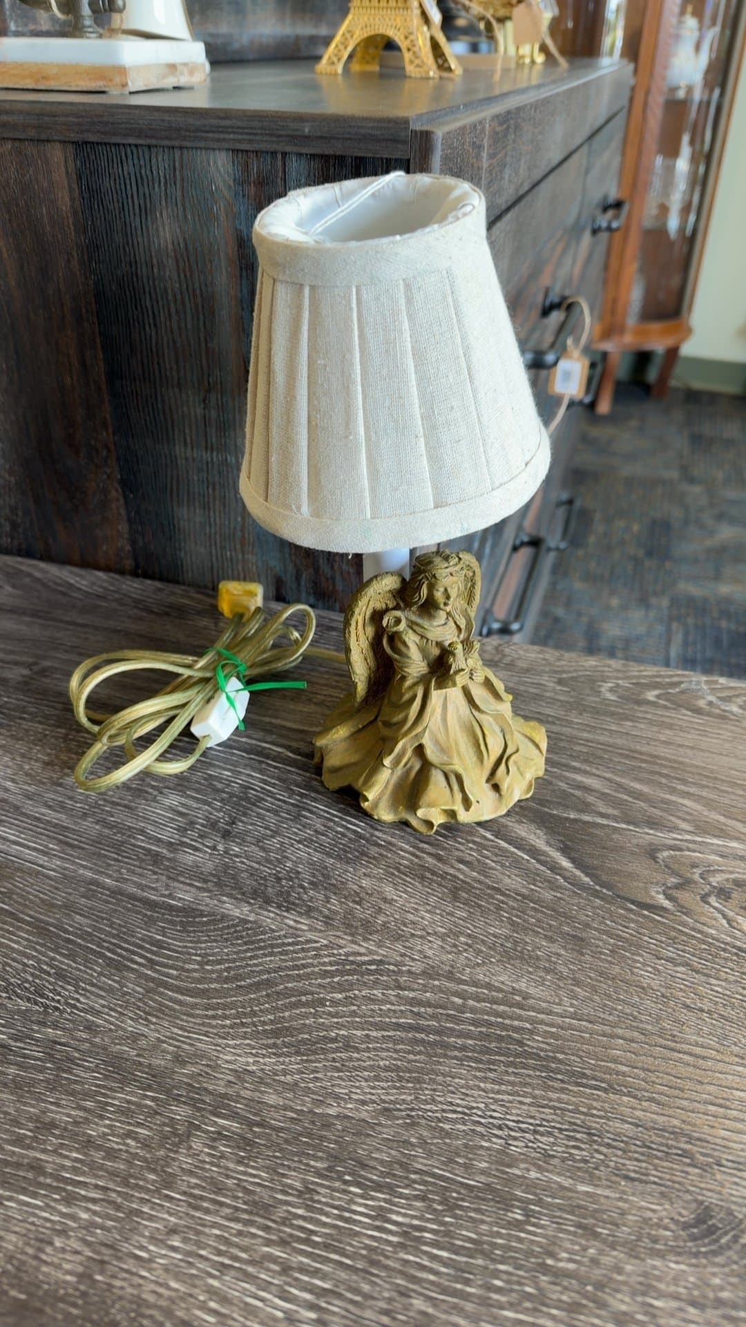 Angel Figurine Table Lamp - Image 1