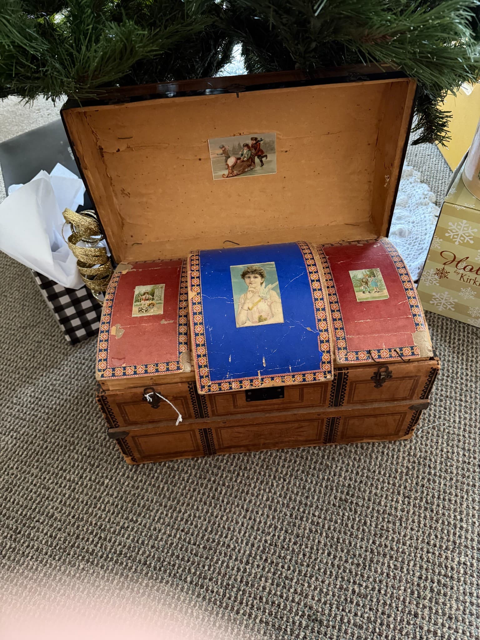 Vintage Decorative Wooden Trunk